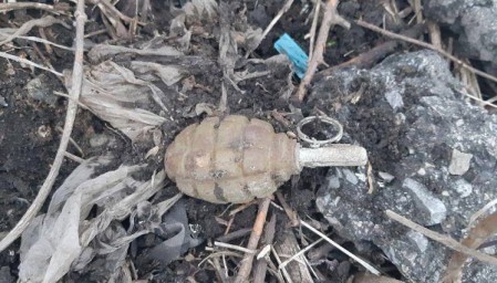 В Лисичанске посреди улицы нашли боеприпас
