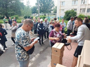 Жителі чотирьох громад Луганщини отримали гуманітарну допомогу в Павлограді