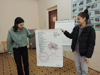 Під час проведення блог-кафе молодь Павлограду підвищила свої знання підготовки до дій у надзвичайних ситуаціях