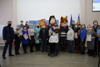Привітали волонтерів, які допомагали населенню, постраждалому внаслідок лісових пожеж на Луганщині