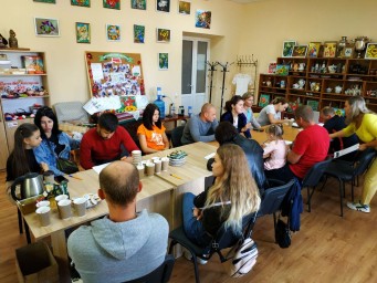 05 листопада 2021 року амбасадорка Яна Твереза влаштувала блог-кафе в Ольгінській громаді