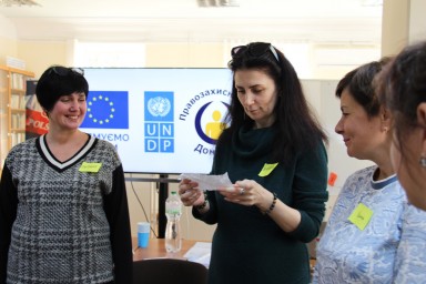 Для згуртування жінок-ВПО у Запоріжжі відбулась зустріч групи самодопомоги