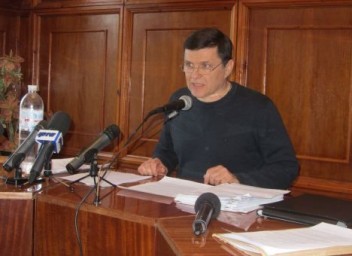 Ярош и Пригеба собираются возвращать депутатские мандаты через суд