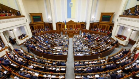 Народные депутаты от Луганской области: рассказываем кто что делал последний год