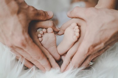 Завдяки правовій допомозі дитина народиться у шлюбі